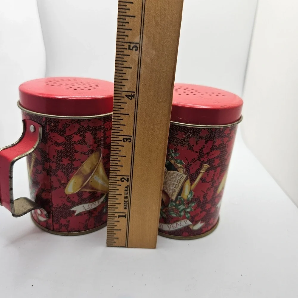 Vintage‎ Christmas Tin Salt & Pepper Shakers Red Musical Instruments Holiday Set